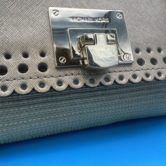 493. NWOT Michael Kors Violet Vivian Shoulder Bag / Crossbody Gold Metallic - Picture 5 of 10